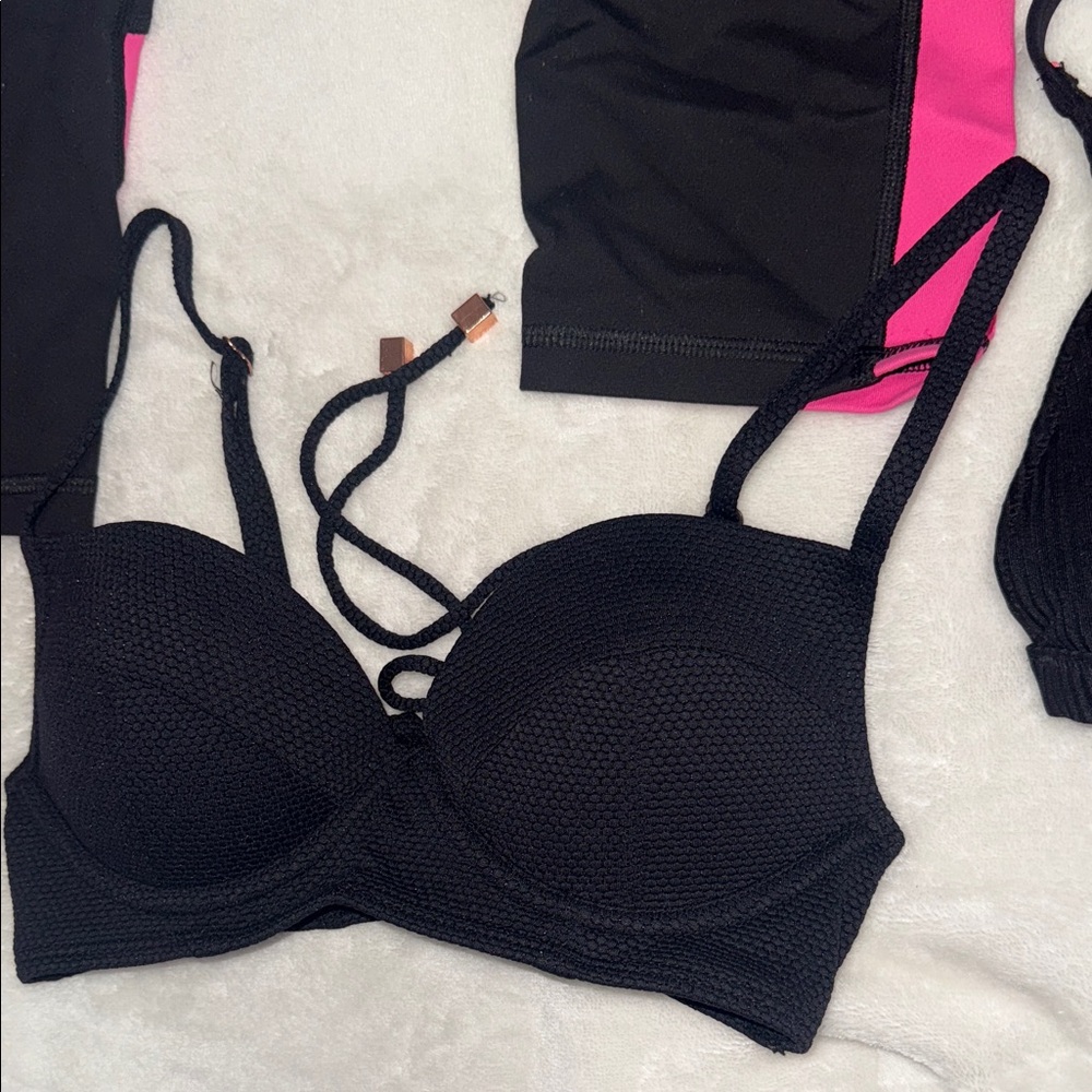 Victoria's Secret Bundle - Picture 10 of 10